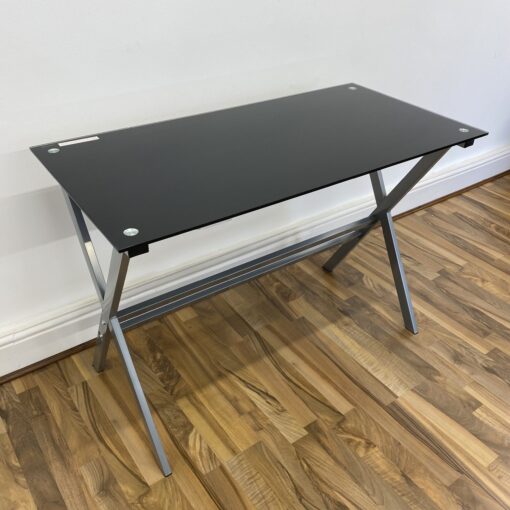 SILVER AND BLACK GLASS TOP DESKS - 273 UNITS (APPROX. 20 PALLETS)